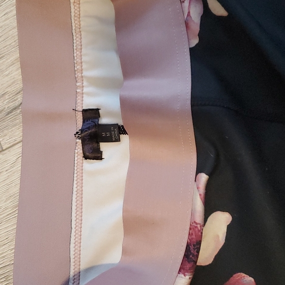 (3 for $25) Floral print tights - Picture 4 of 4